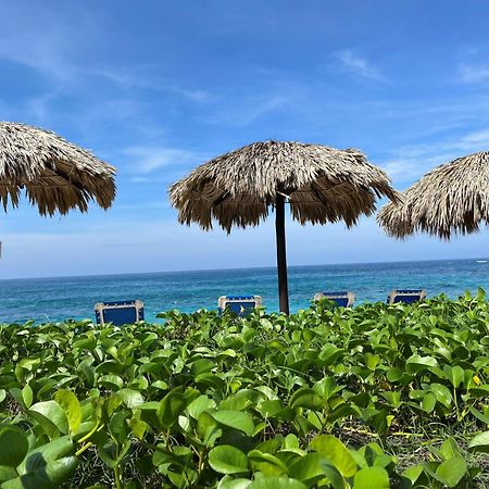 Manta Raya Hotel - Right On The Beach Cuatunalco المظهر الخارجي الصورة