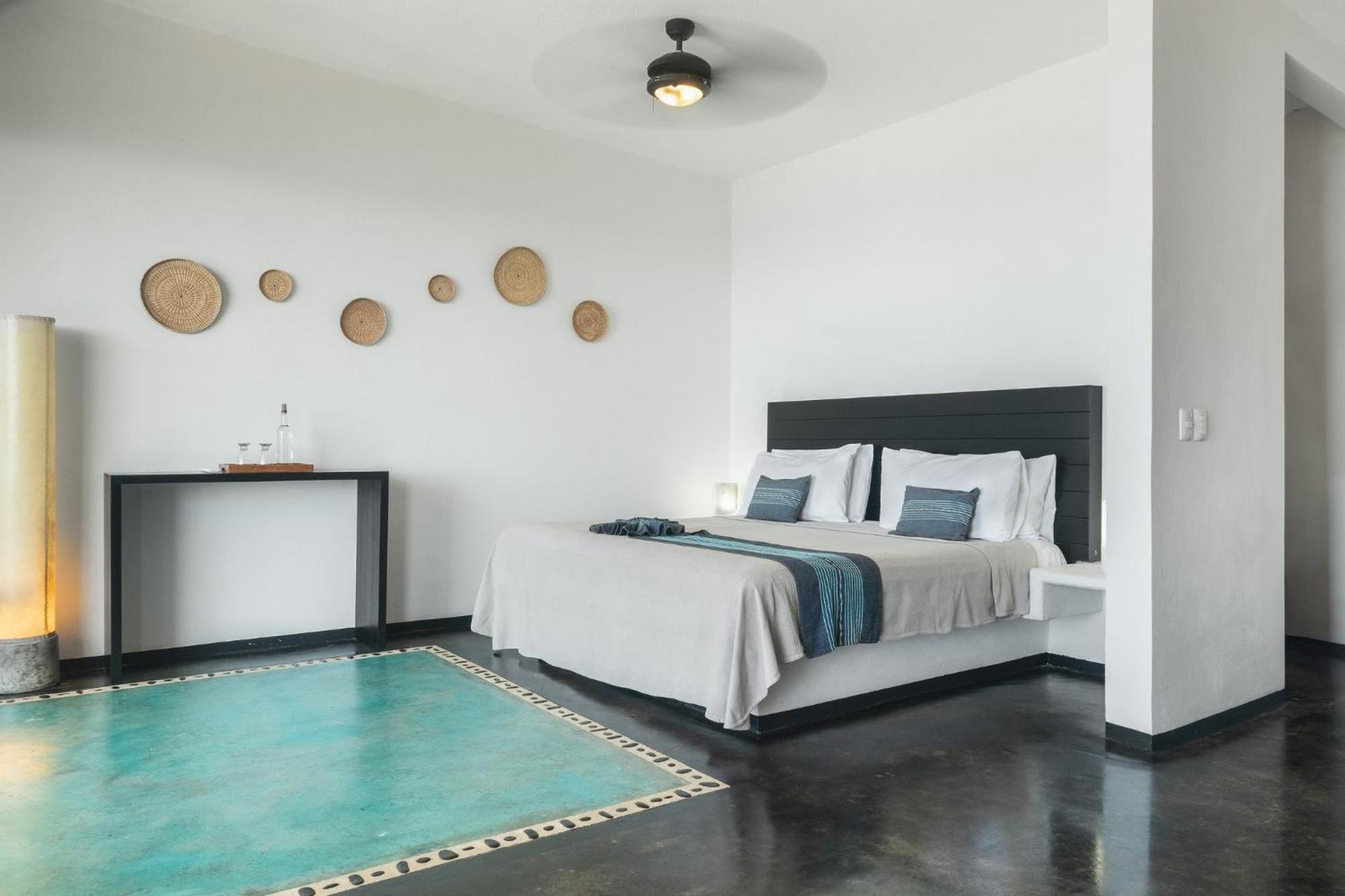Manta Raya Hotel - Right On The Beach Cuatunalco المظهر الخارجي الصورة