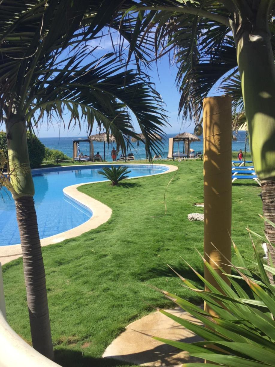 Manta Raya Hotel - Right On The Beach Cuatunalco المظهر الخارجي الصورة
