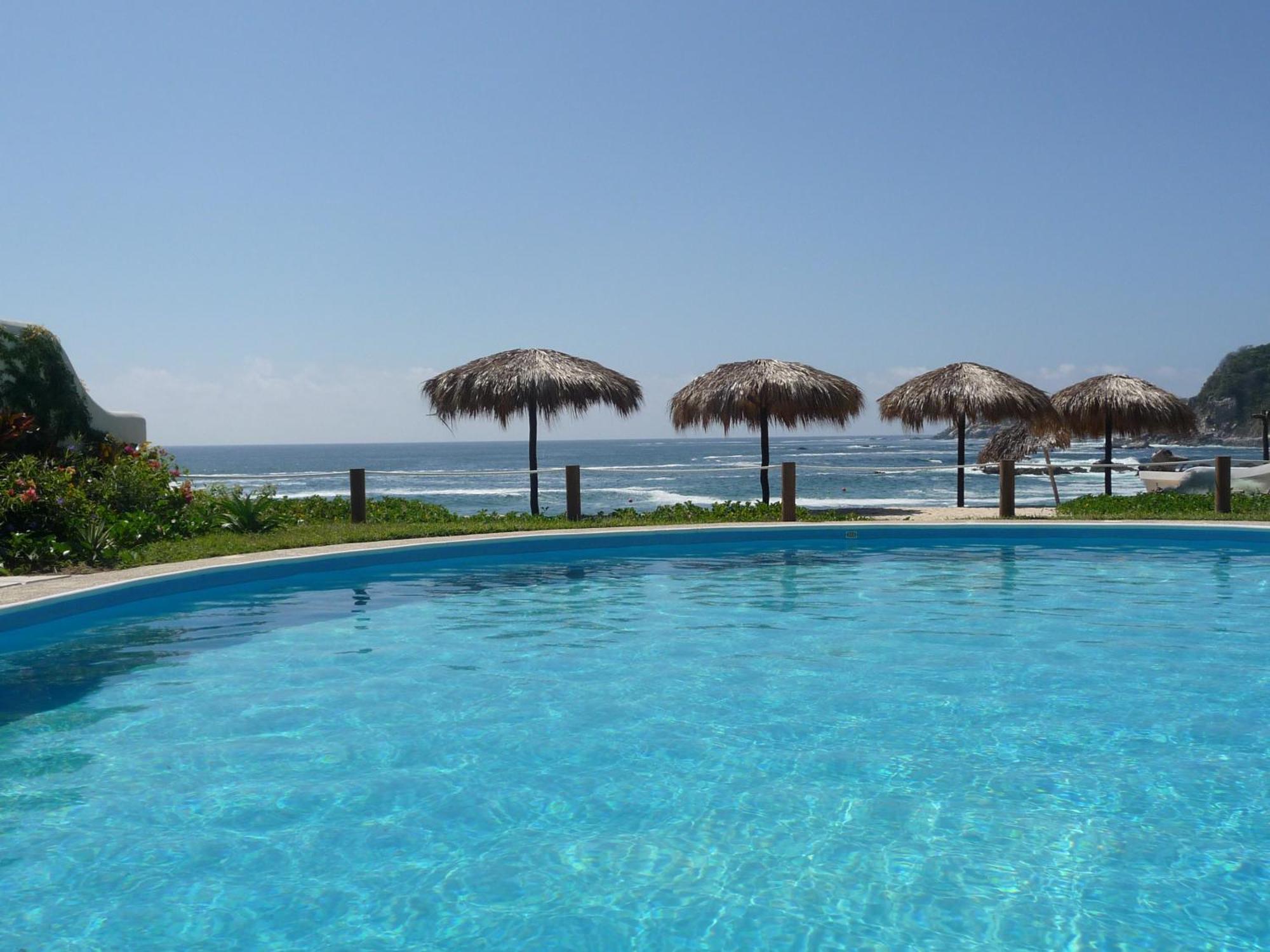 Manta Raya Hotel - Right On The Beach Cuatunalco المظهر الخارجي الصورة