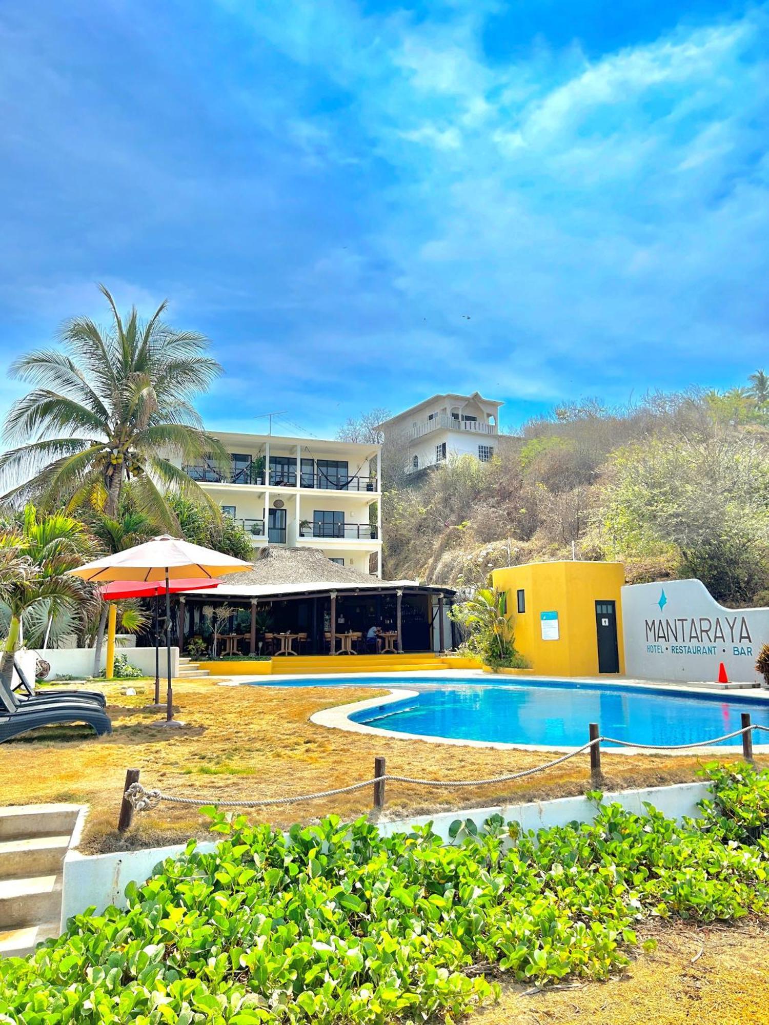 Manta Raya Hotel - Right On The Beach Cuatunalco المظهر الخارجي الصورة