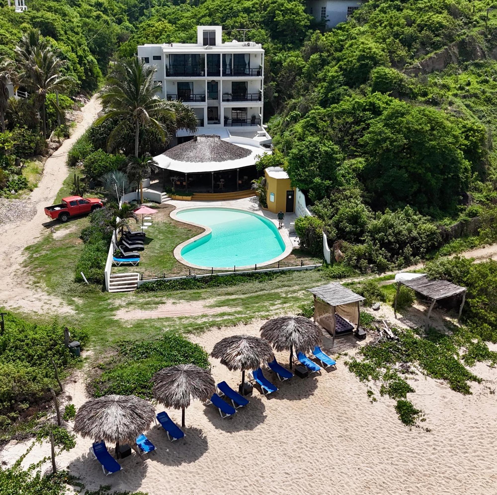 Manta Raya Hotel - Right On The Beach Cuatunalco المظهر الخارجي الصورة