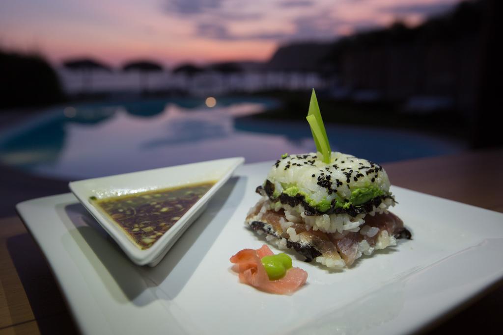 Manta Raya Hotel - Right On The Beach Cuatunalco المظهر الخارجي الصورة