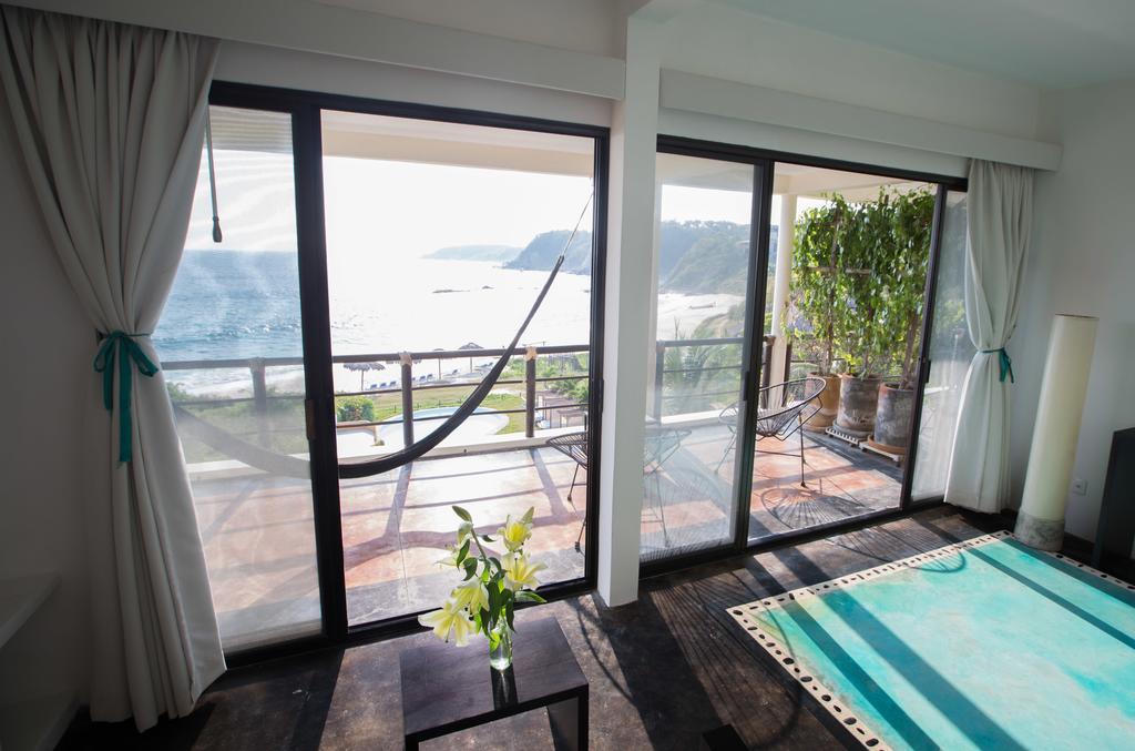 Manta Raya Hotel - Right On The Beach Cuatunalco المظهر الخارجي الصورة