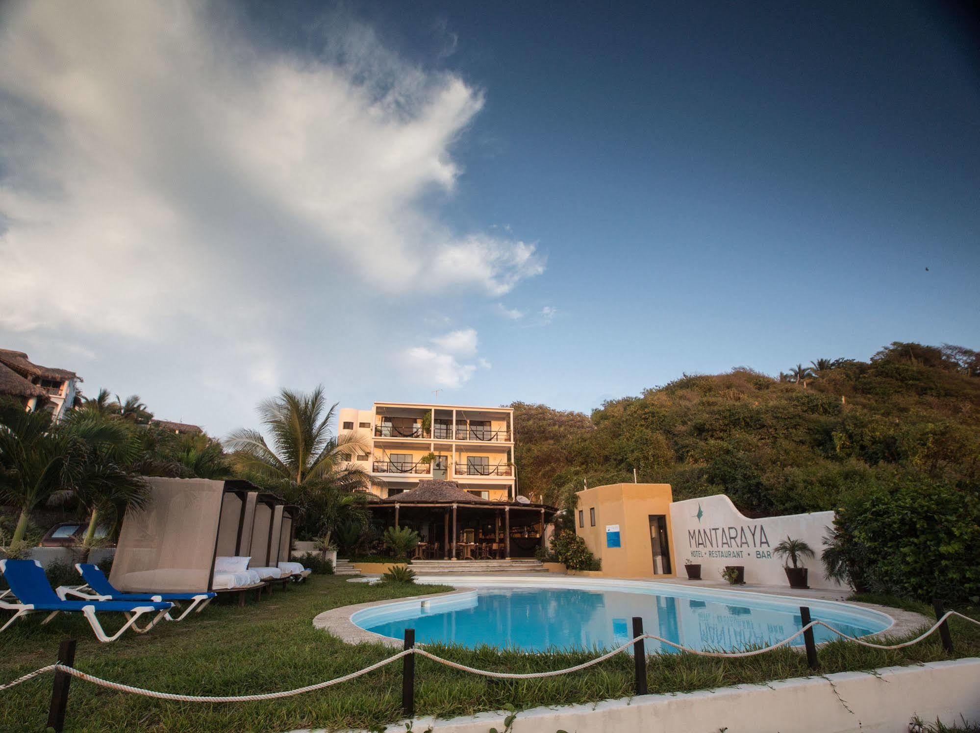 Manta Raya Hotel - Right On The Beach Cuatunalco المظهر الخارجي الصورة